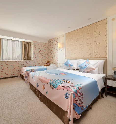 Enjoy a happy stay at a Sichuan hotel in Chengdu, in the Family Suite at Dorsett Chengdu.