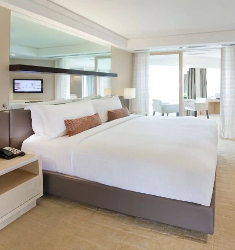 King bed in the Executive Suite at Dorsett Grand Subang.